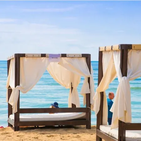アパート Avalon C 200 Private Studio *